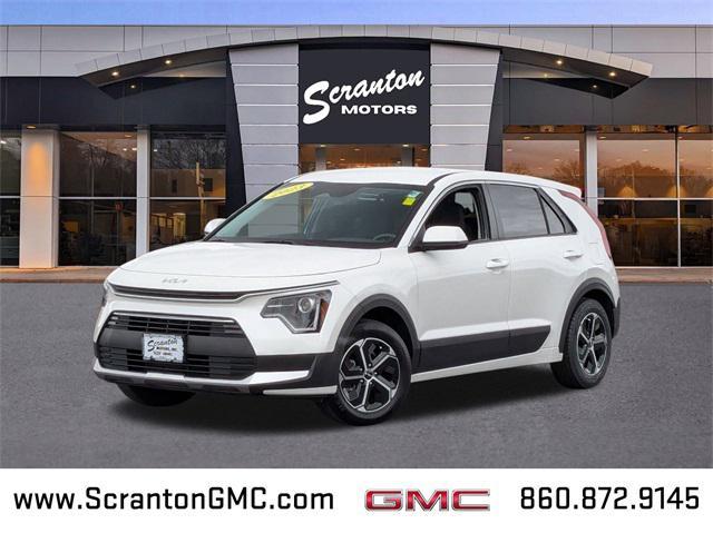 2023 kia niro lx
