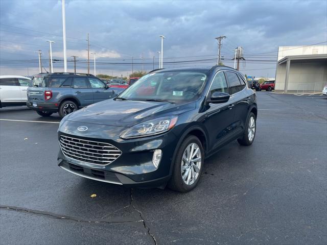 2022 ford escape titanium