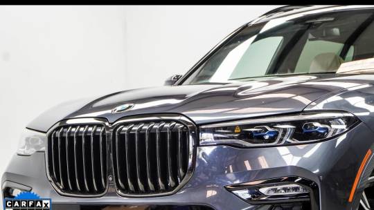 2022 BMW X7