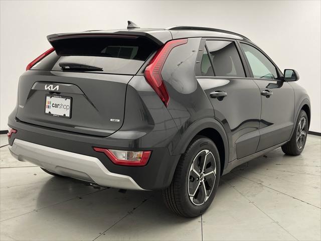 2024 kia niro lx