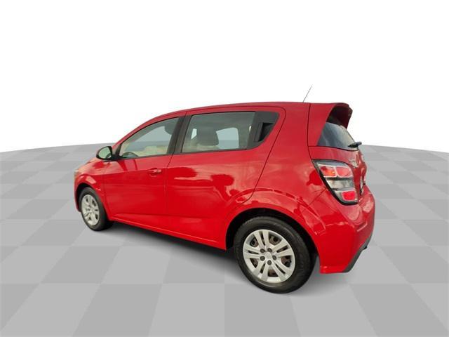 2020 chevrolet sonic fwd hatchback 1fl 5-door