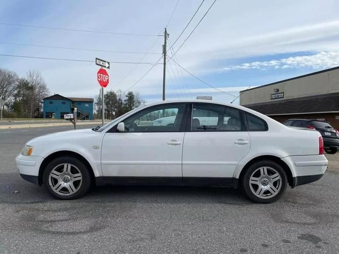 2000 volkswagen passat glx 4motion sedan 4d in fredericksburg, virginia