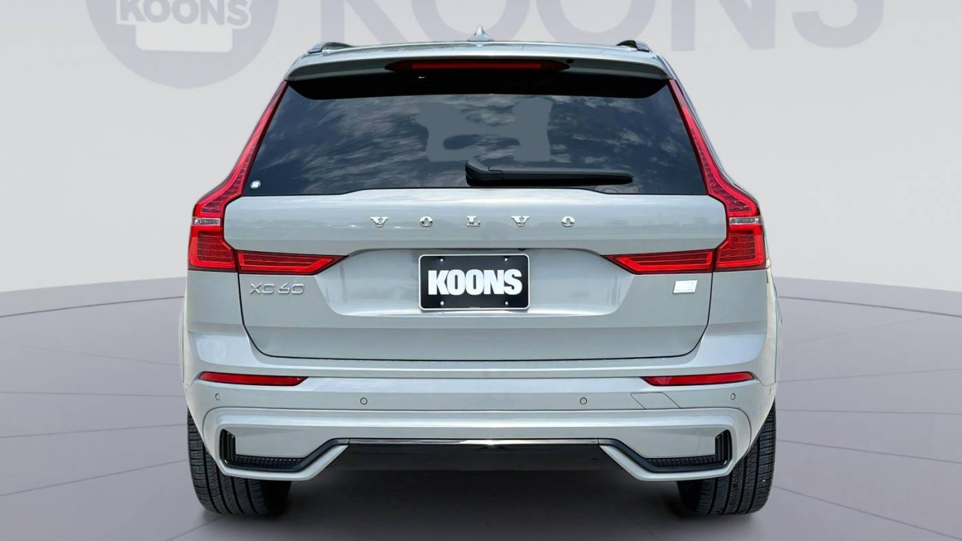 2024 volvo xc60 recharge t8 ultimate dark theme