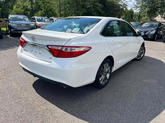 2016 toyota camry le