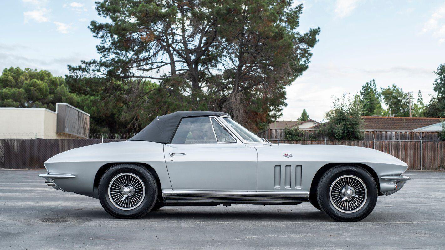 1966 chevrolet corvette 327 v8 4 speed clean silver