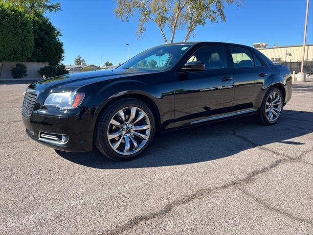 2014 chrysler 300 s