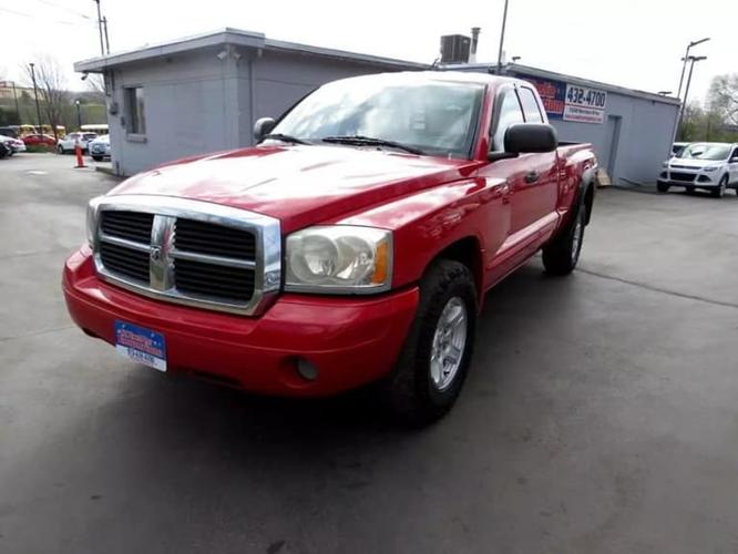 2005 dodge dakota club cab slt 4x4 club cab 6.6 ft. box 131.3 in. wb in overland park, kansas