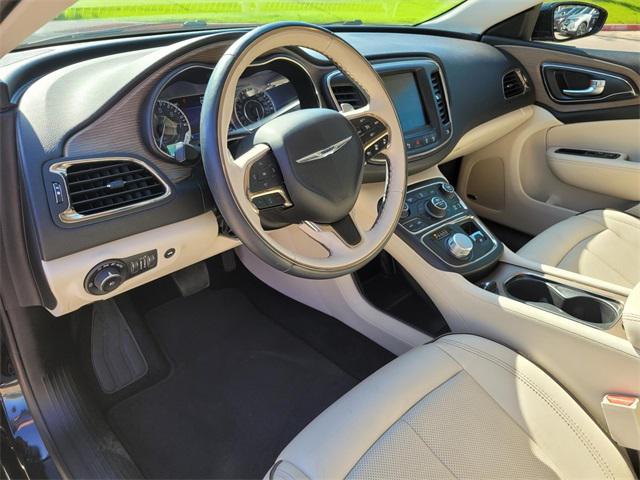 2015 chrysler 200 c