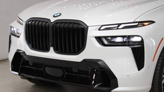 2025 BMW X7