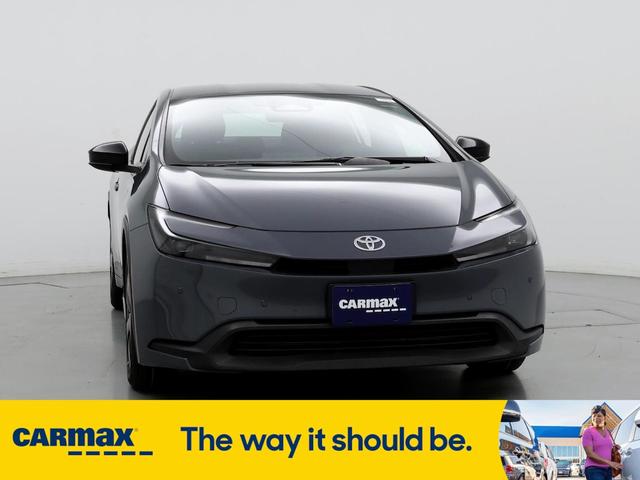 2023 toyota prius le