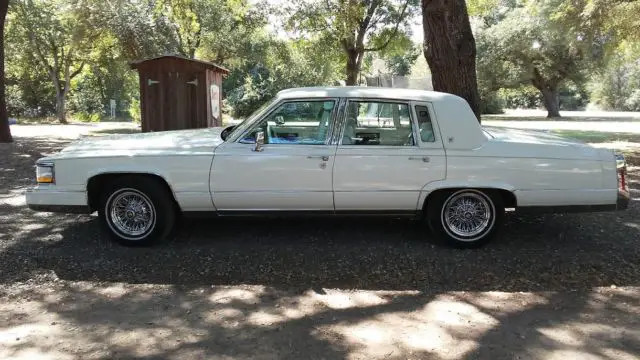 1992 cadillac fleetwood brougham triple white!