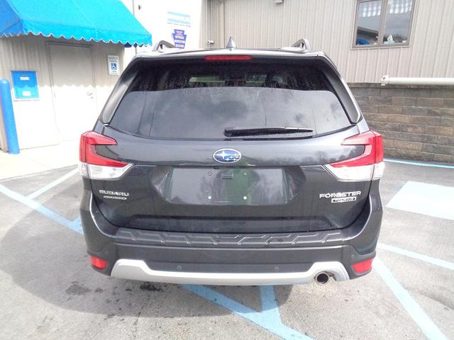 2019 subaru forester touring