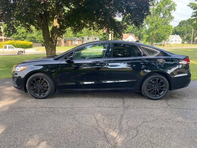 2020 ford fusion se