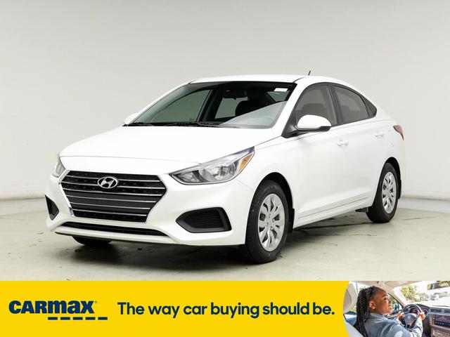 2020 hyundai accent se