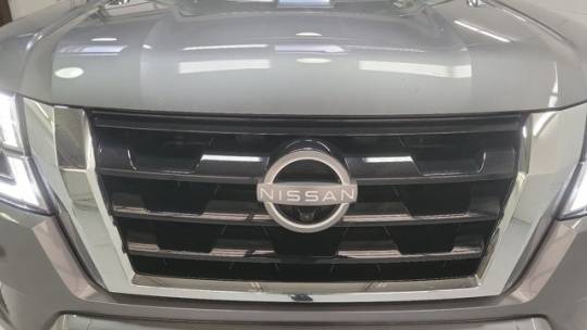 2023 nissan armada platinum