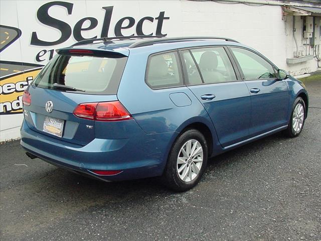 2016 volkswagen golf sportwagen tsi s 4-door