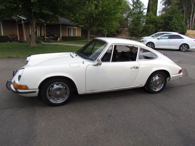 1970 porsche 911t coupe matching #'s 5 speed factory a/c all original barn find