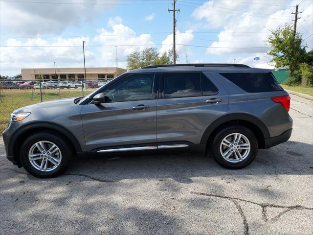 2022 ford explorer xlt