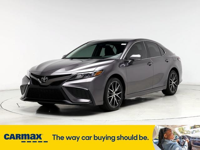 2024 toyota camry se