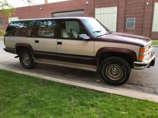 1994 3/4 ton 2500 4x4 454 chevy suburban