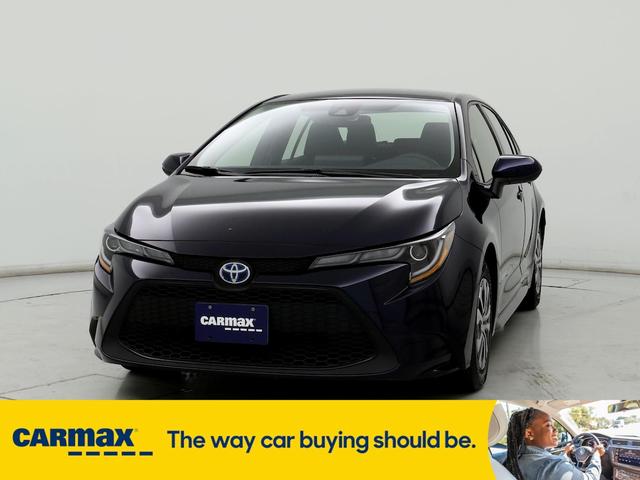 2022 toyota corolla hybrid le