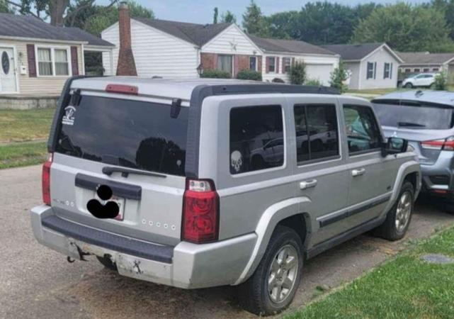 2007 jeep commander sport