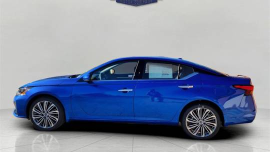 2025 Nissan Altima