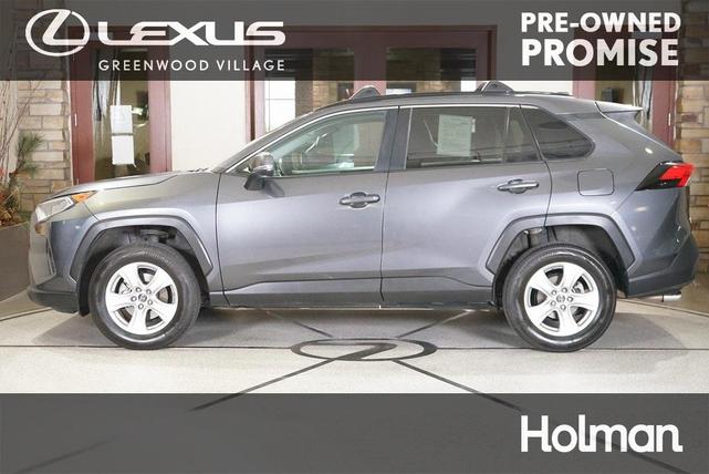 2019 toyota rav4 xle