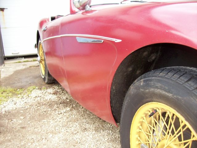 1960 austin healey 3000 good condition. has chevy 283 engine