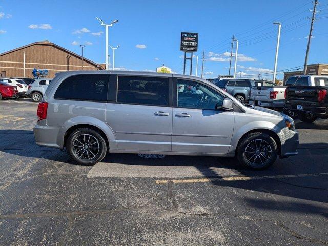 2017 dodge grand caravan se