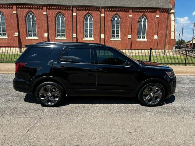 2018 ford explorer sport