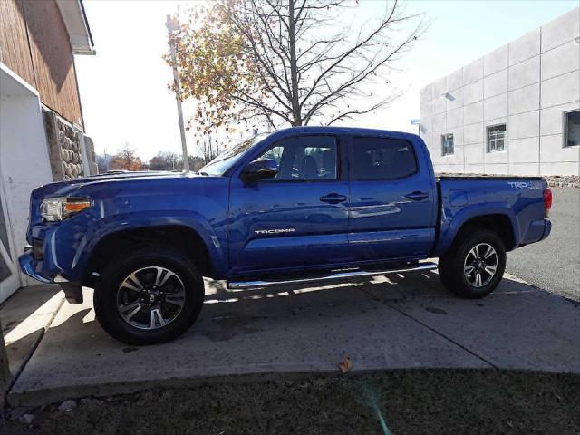 2017 toyota tacoma trd sport
