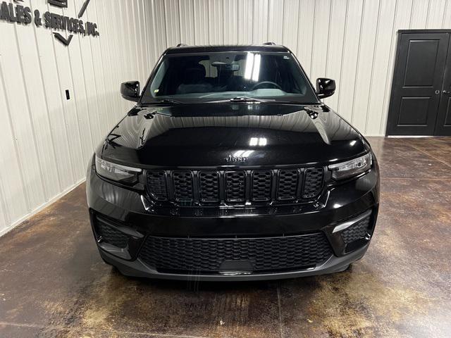 2023 jeep grand cherokee altitude