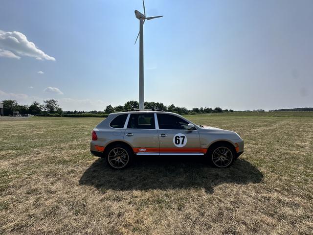 2004 porsche cayenne s