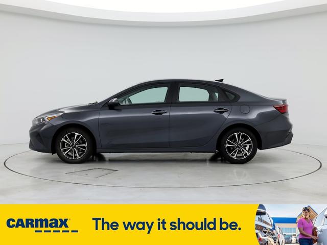 2023 kia forte lx