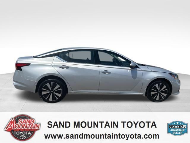 2020 nissan altima 2.5 sv