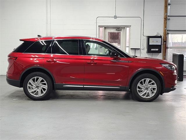 2022 lincoln corsair standard