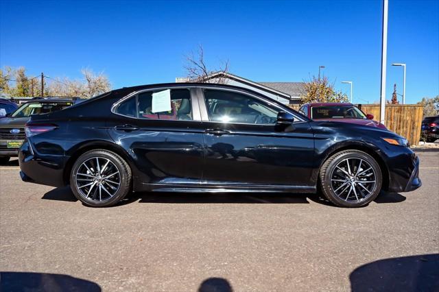 2023 toyota camry se