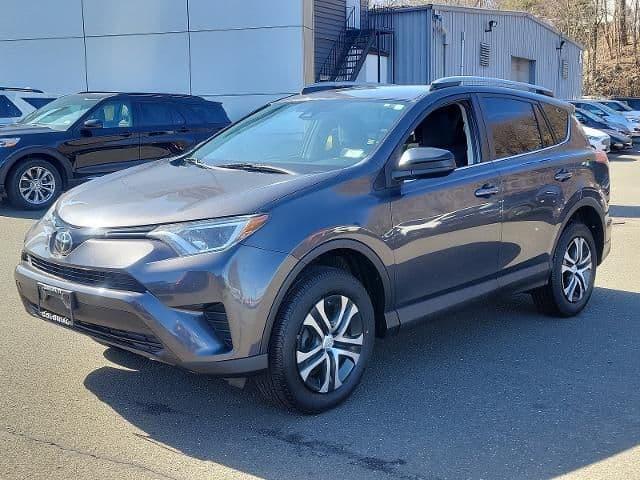 2018 toyota rav4 in danbury, connecticut