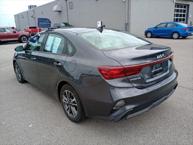2022 kia forte lxs