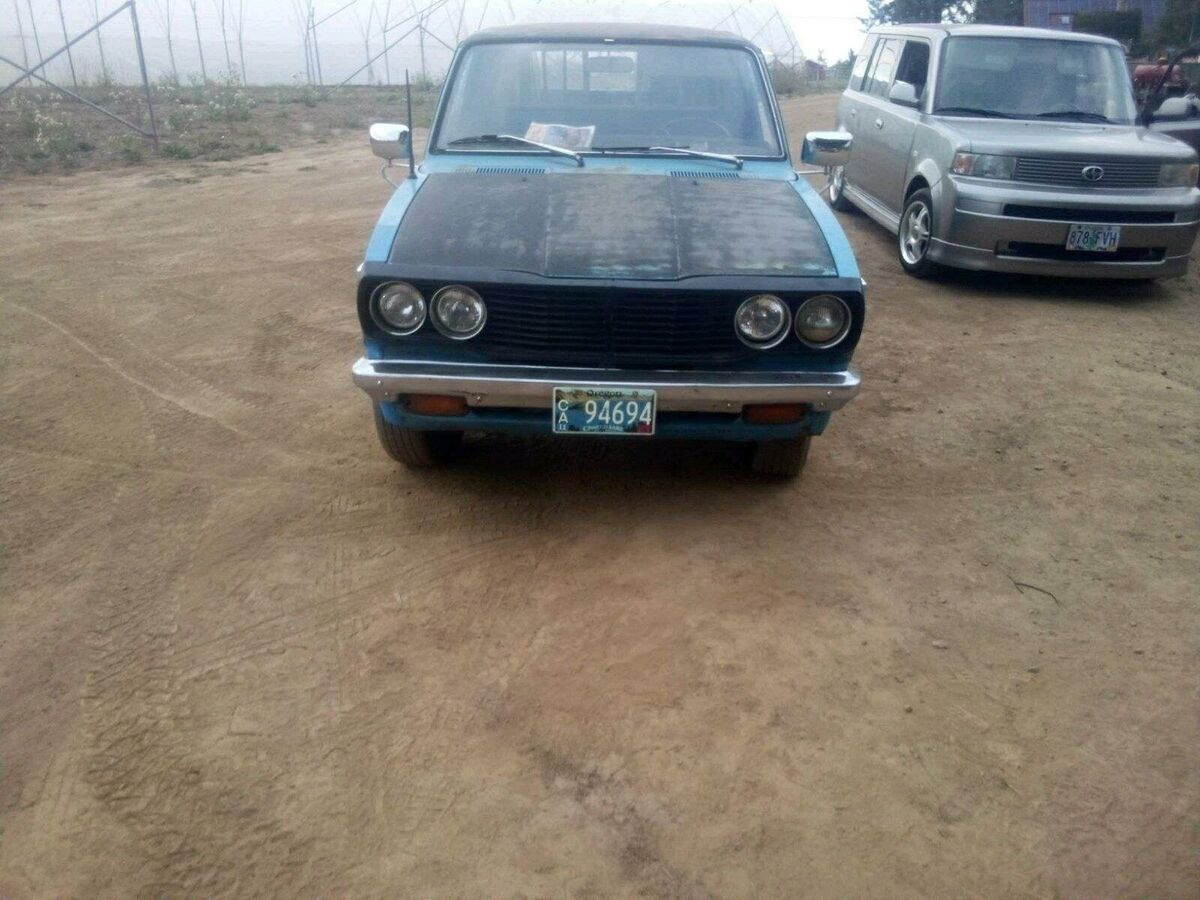1976 toyota hilux pickup blue sr5
