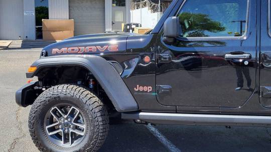 2024 Jeep Gladiator