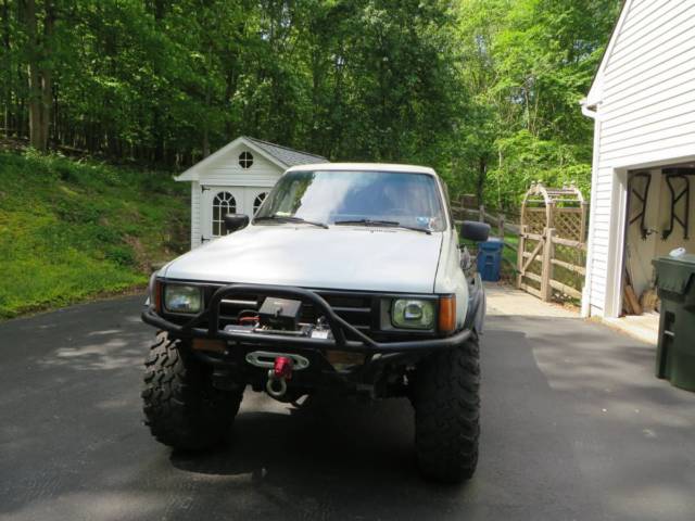 1985 toyota 4runner rock crawler