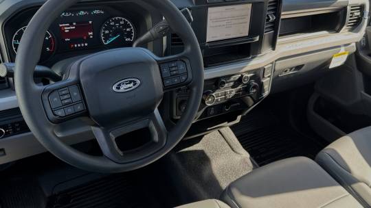 2024 Ford F600