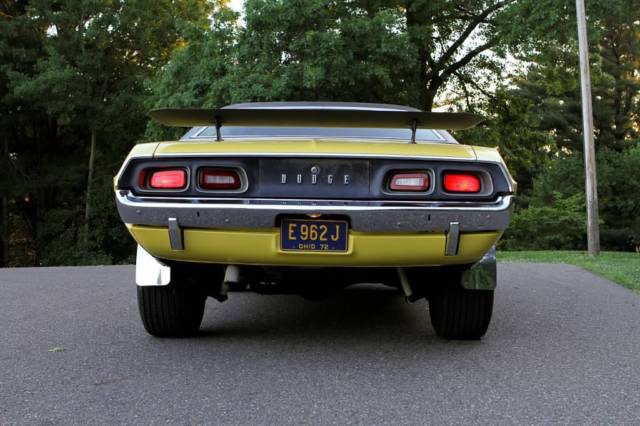 barn find, survivor cars, dodge challenger
