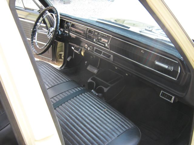 1966 dodge coronet 4 door sedan 318 cid v8 poly