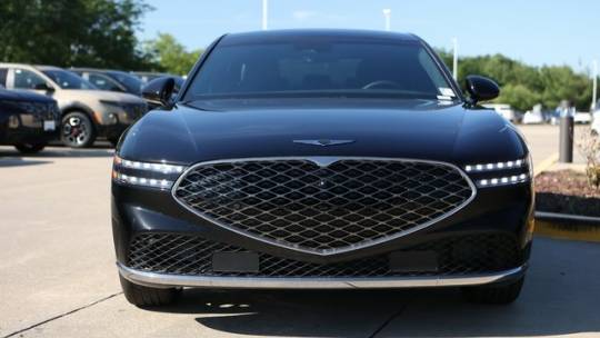 2024 Genesis G90