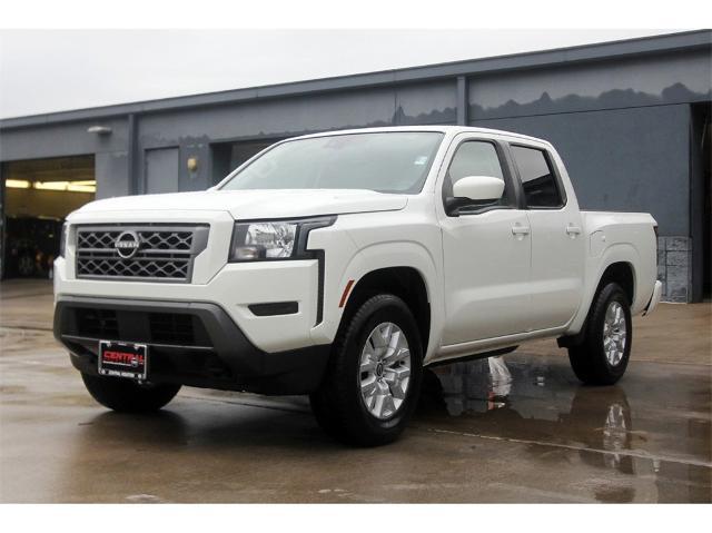 2022 nissan frontier sv