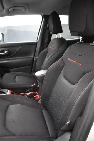 2019 jeep renegade trailhawk