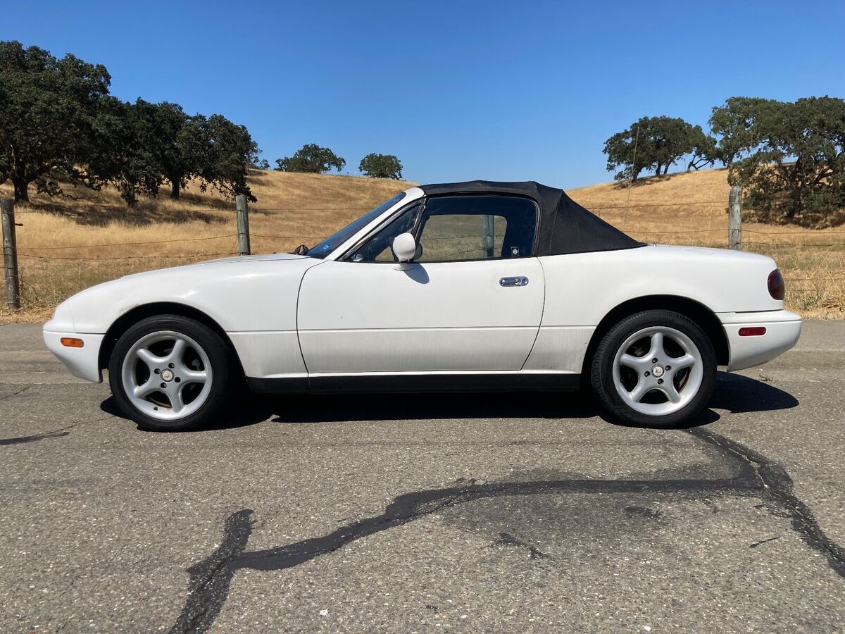convertible w/ desirable 5 speed manual!